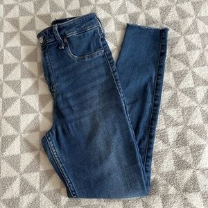 Abercrombie & Fitch Simone High Rise Jean Leggings Medium Wash 28 Short